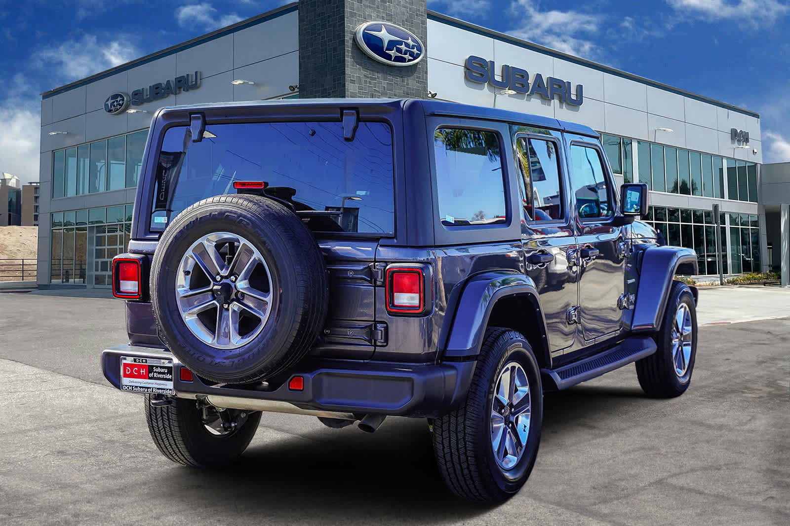 Used 2022 Jeep Wrangler Unlimited Sahara image 4