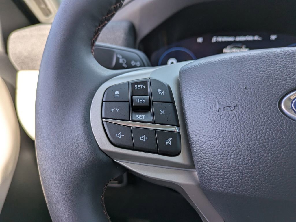 New 2026 Ford Explorer Active image 31