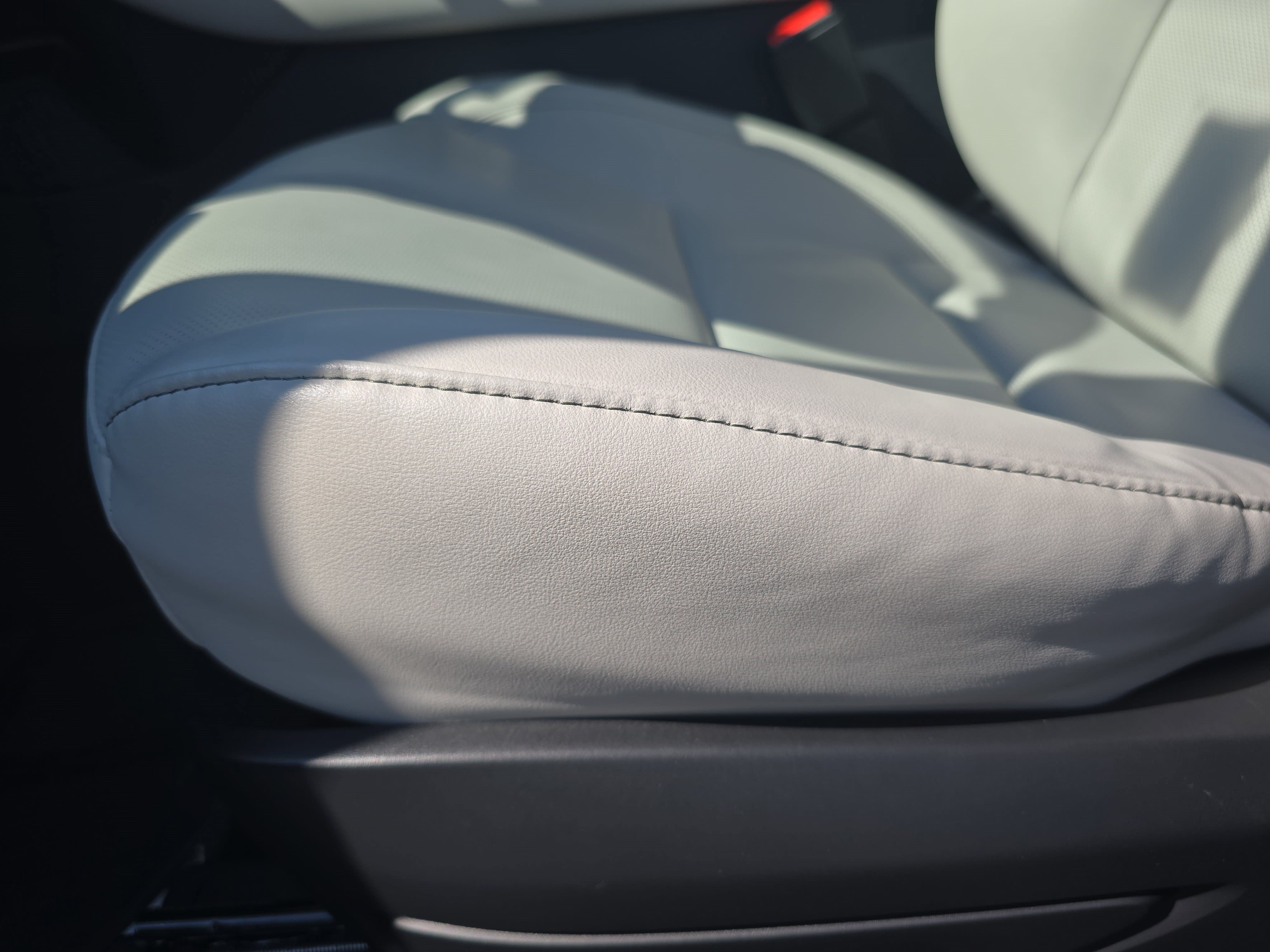 Used 2025 Lincoln Aviator 2WD image 28