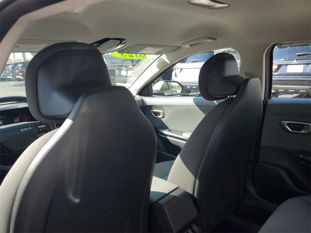 Certified 2025 Kia K4 LXS image 12
