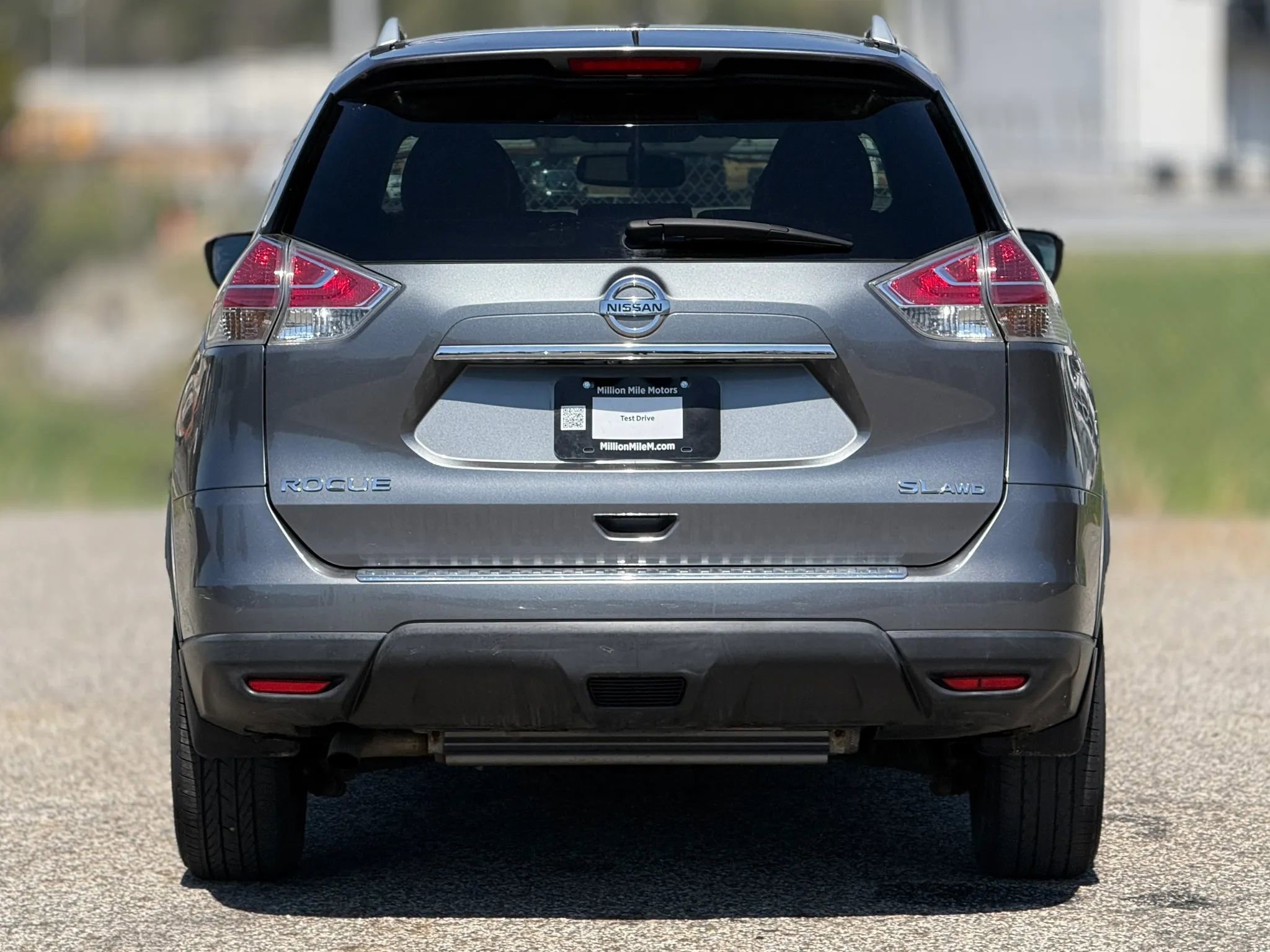 Used 2016 Nissan Rogue SL w/ SL Premium Package image 4