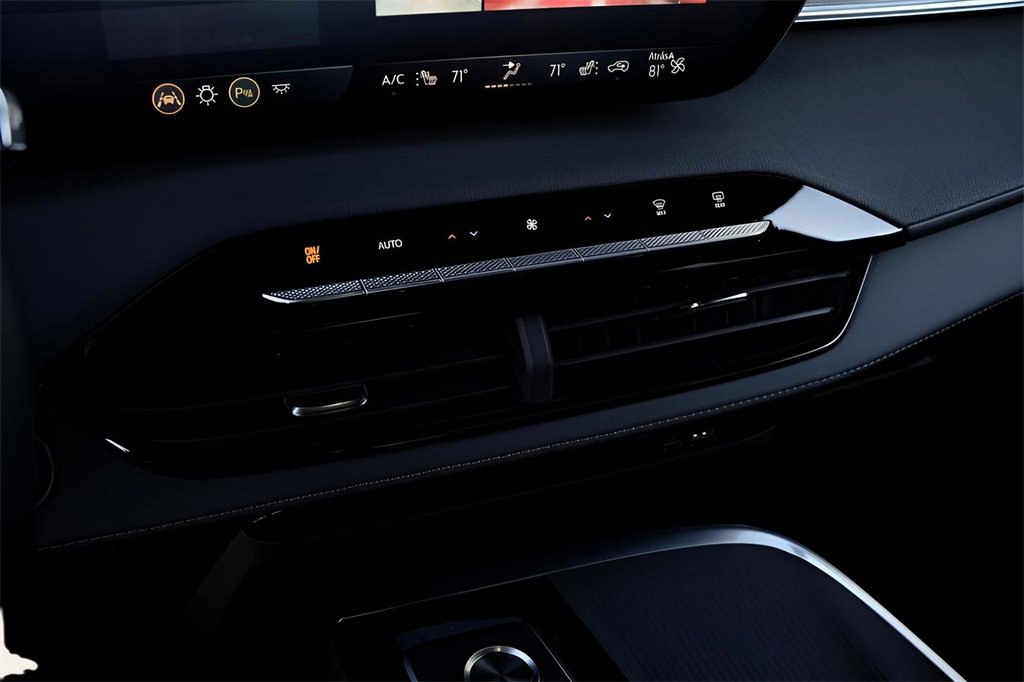 Used 2025 Buick Enclave Sport Touring w/ Power Package image 18