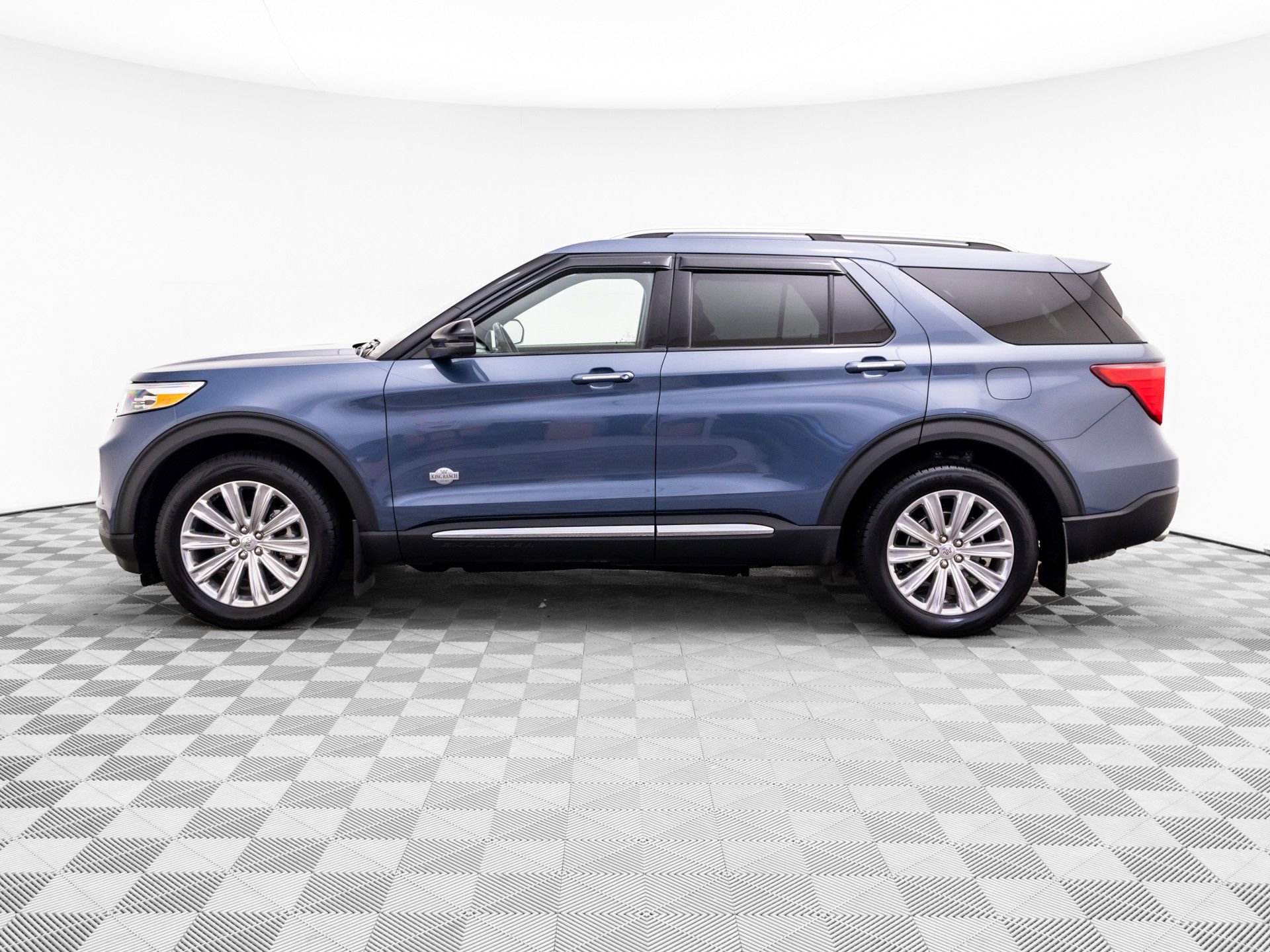 Used 2021 Ford Explorer King Ranch w/ Premium Technology Package AWD/4WD video 2