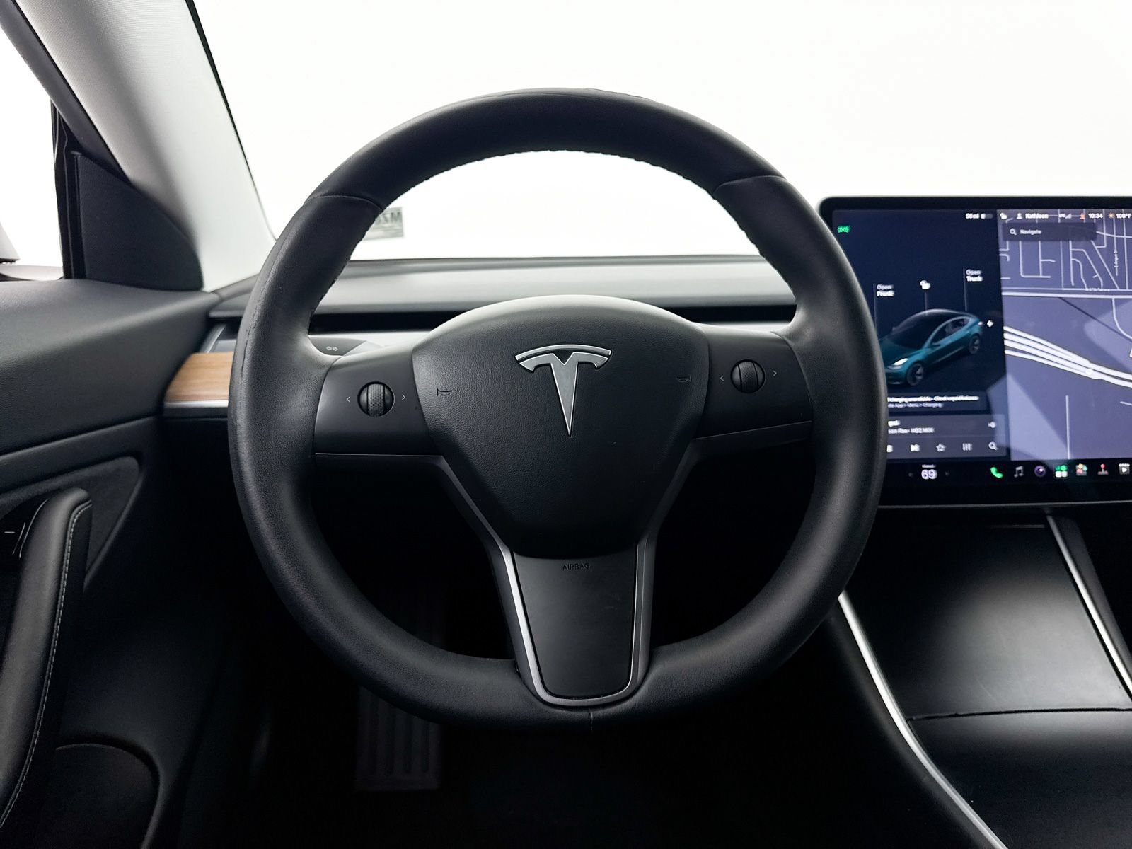 Used 2019 Tesla Model 3 Mid Range RWD image 3