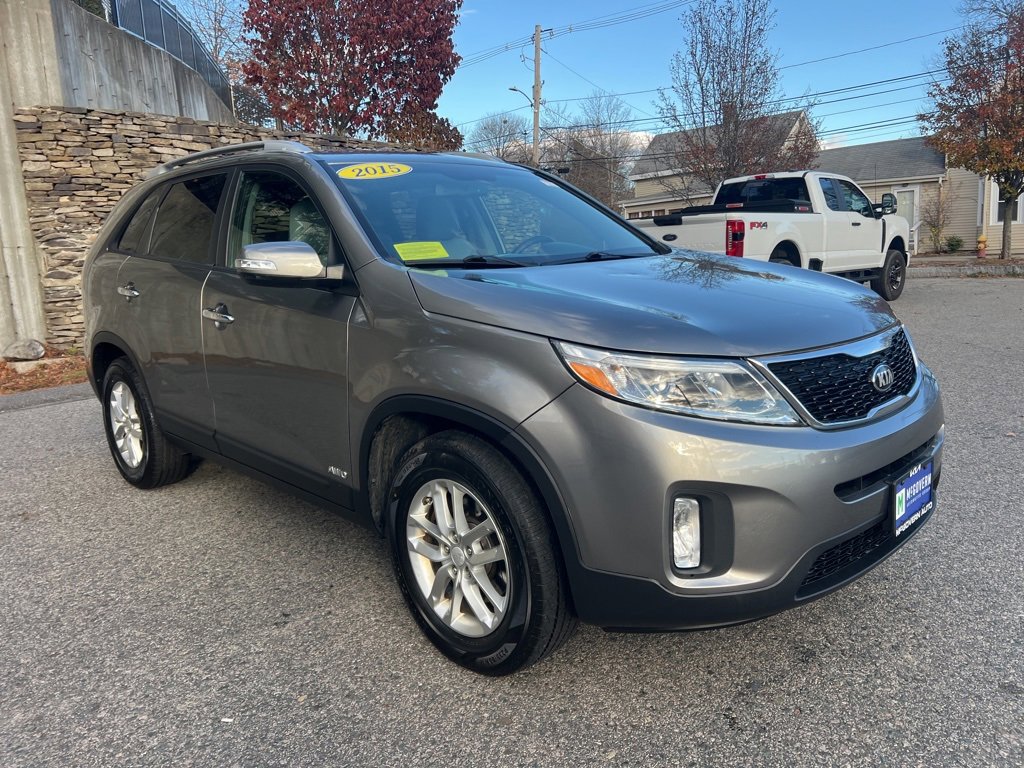 Used 2015 Kia Sorento LX image 7