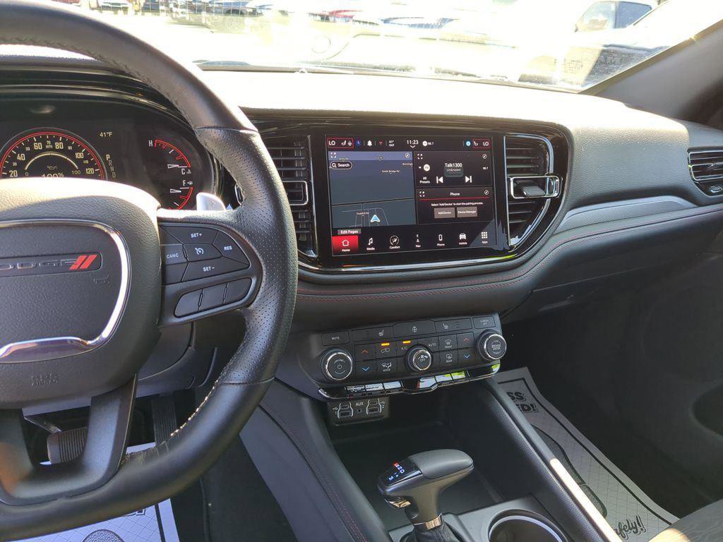 Used 2025 Dodge Durango GT image 16