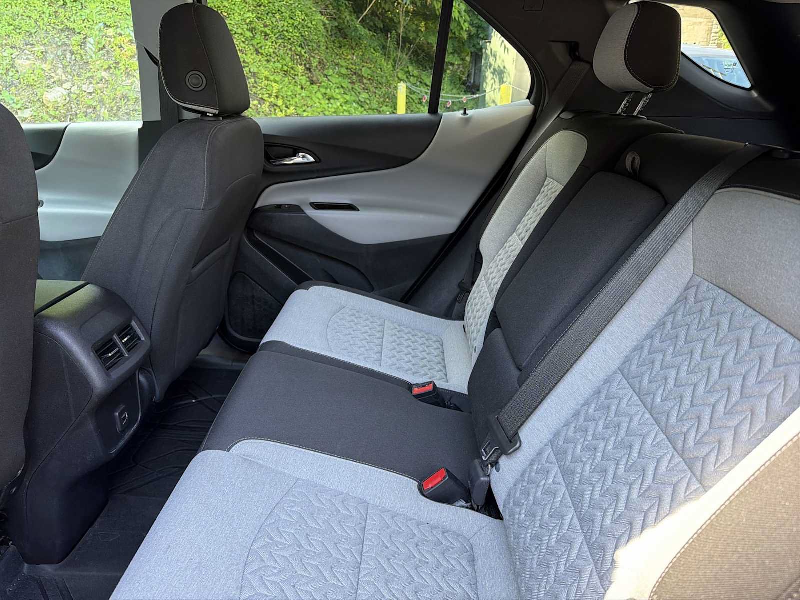 Used 2023 Chevrolet Equinox LS w/ LS Convenience Package AWD/4WD image 23
