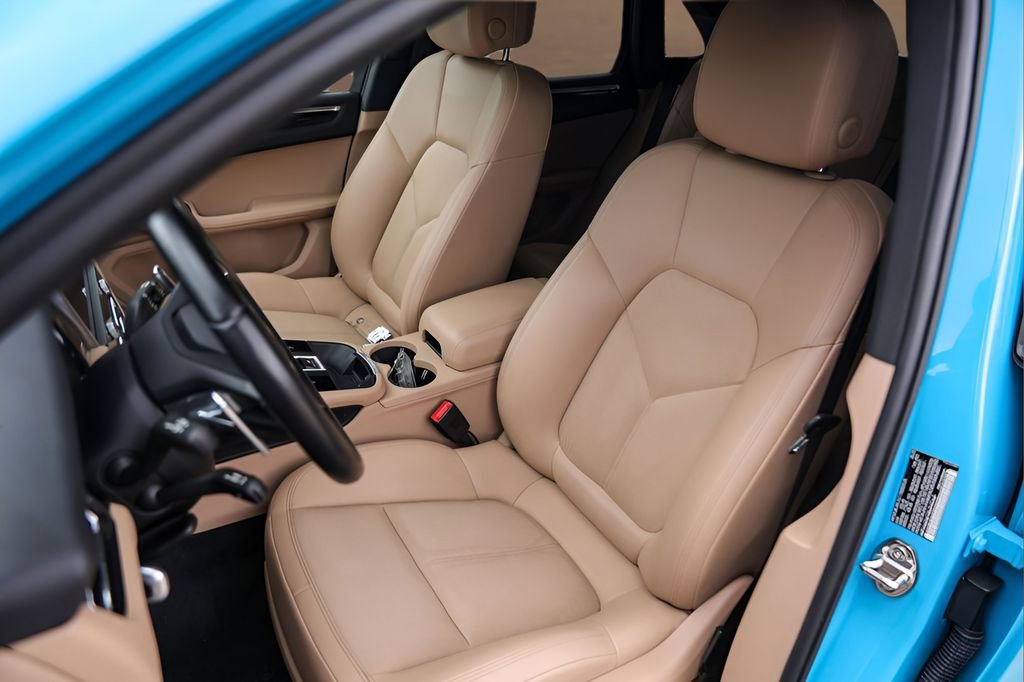 Used 2022 Porsche Macan image 7