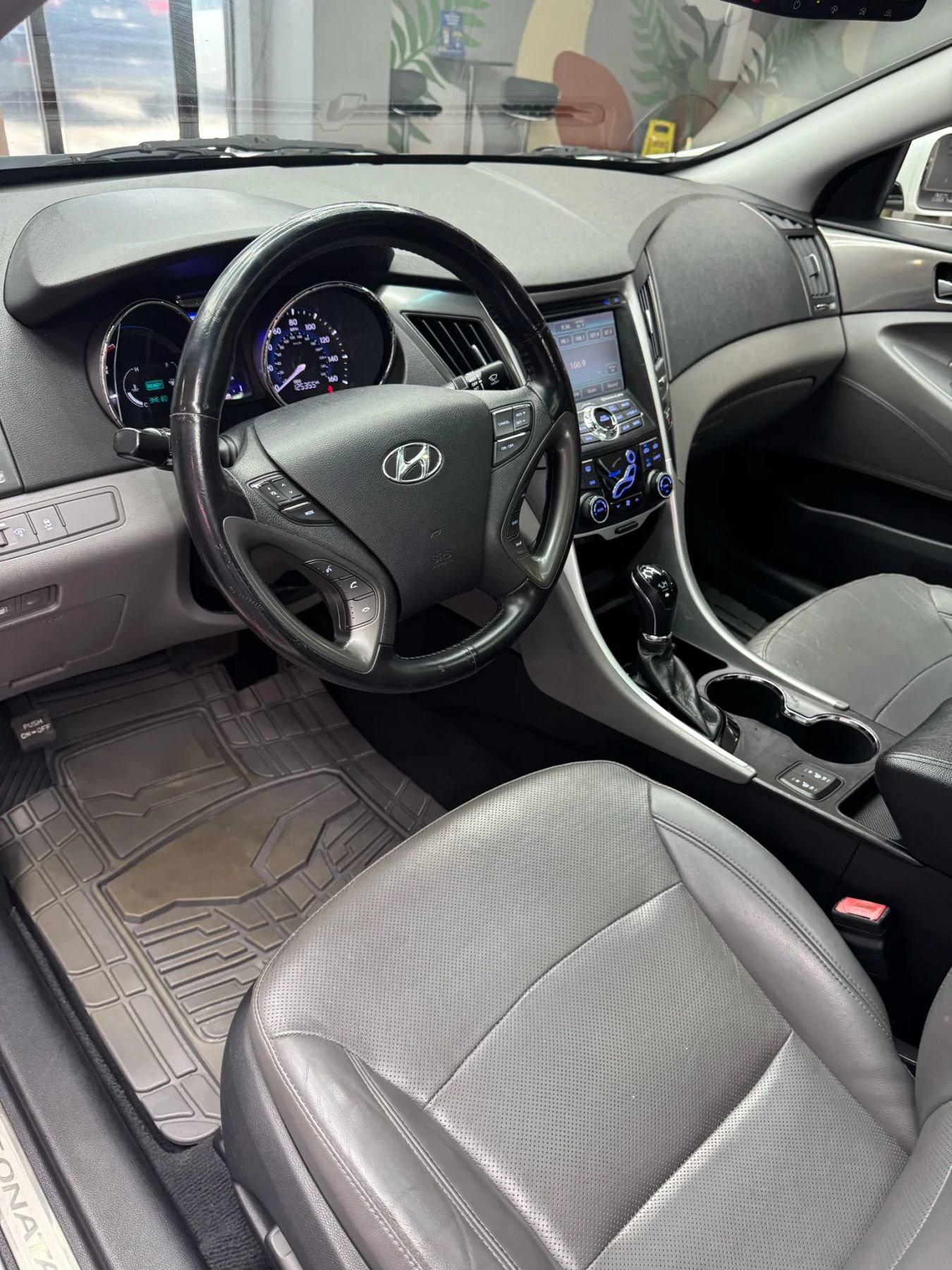 Used 2013 Hyundai Sonata Limited image 18