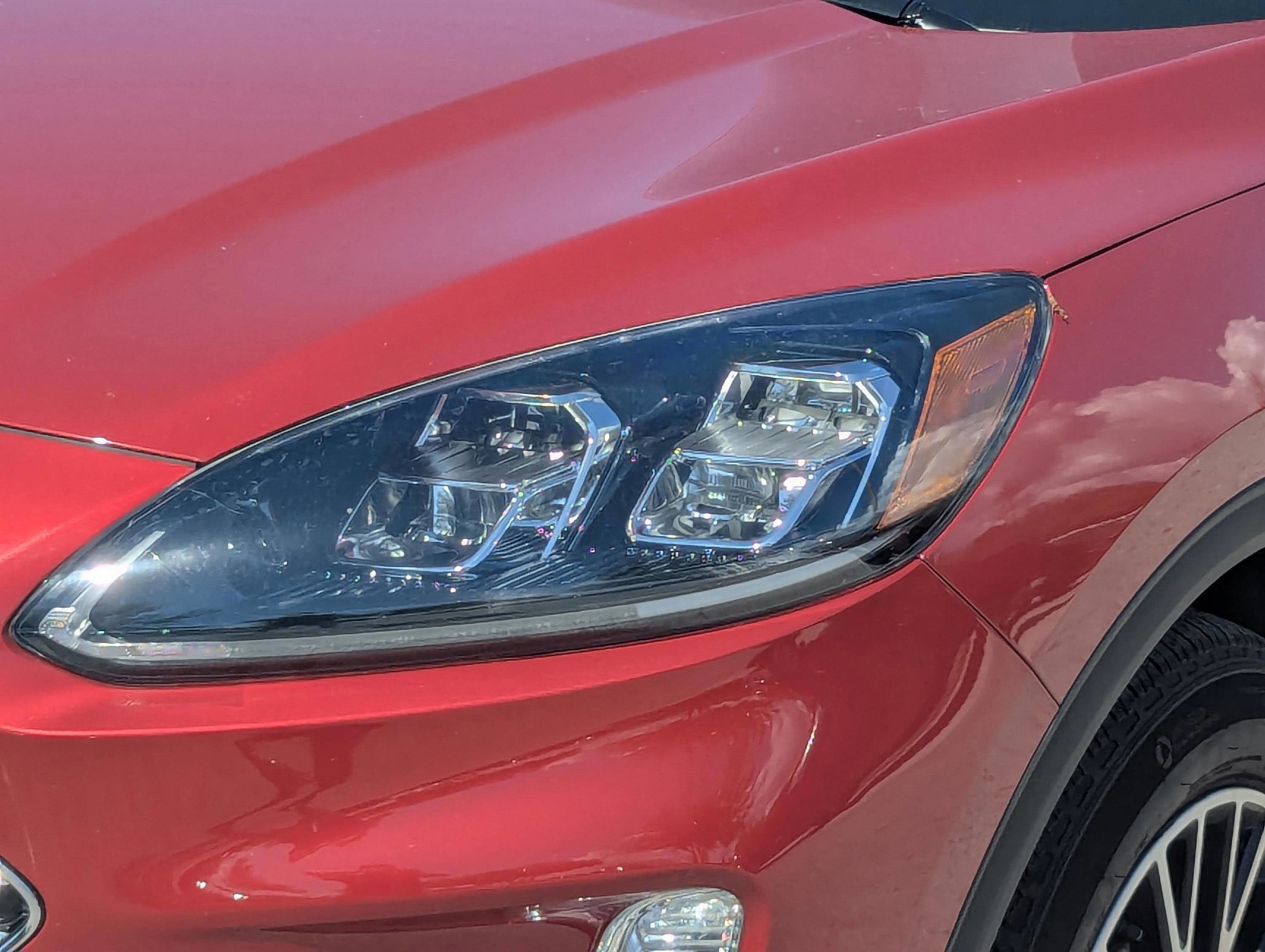 Used 2022 Ford Escape Titanium w/ Titanium Premium Package FWD image 43