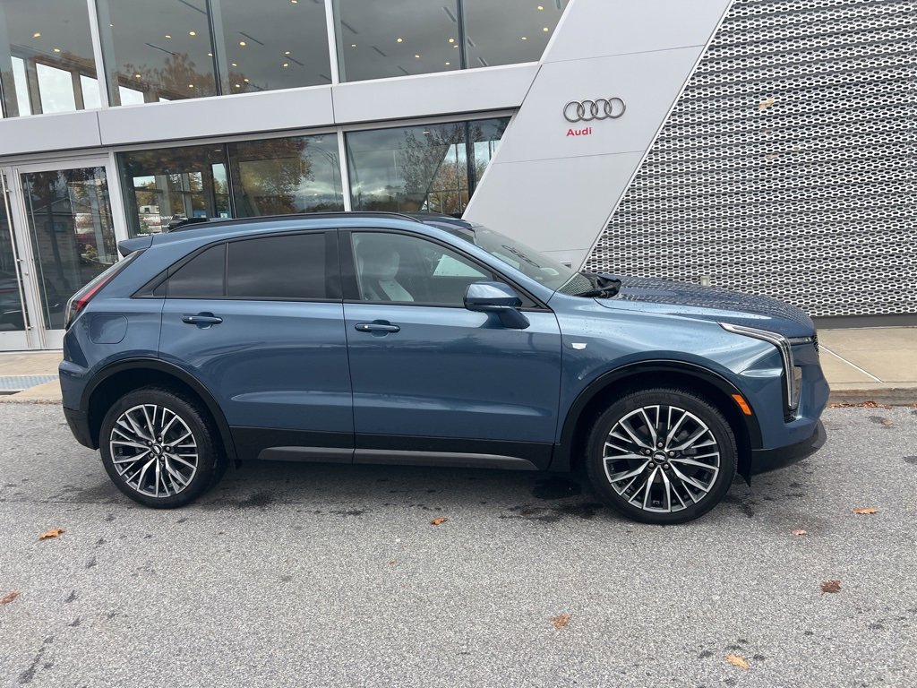 Used 2025 Cadillac XT4 Sport image 15