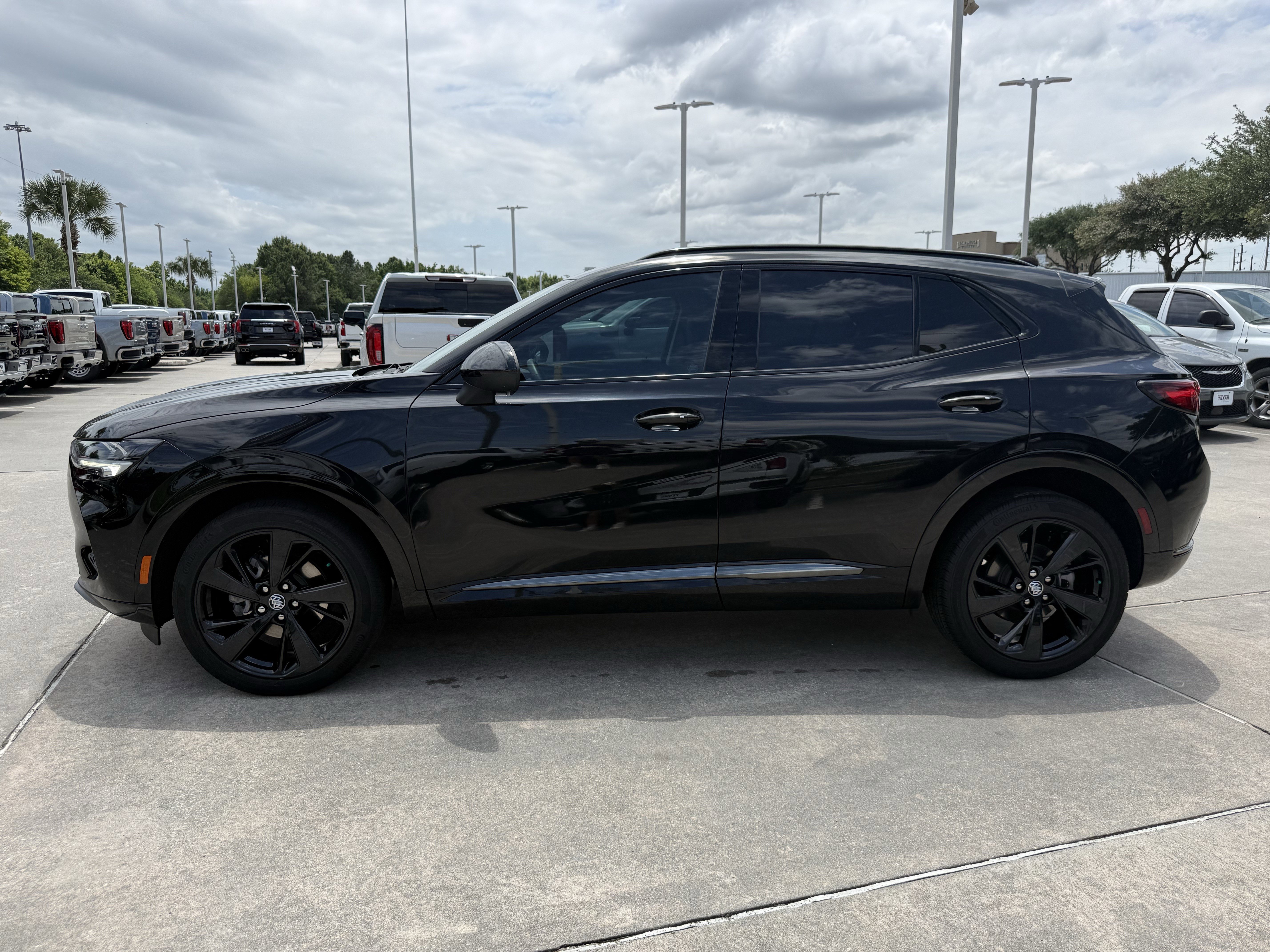 Used 2023 Buick Envision Preferred w/ Sport Touring Package AWD/4WD image 8