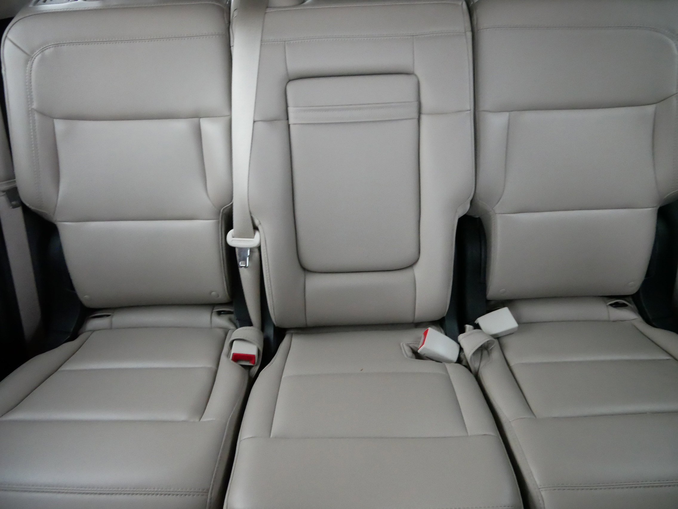 Used 2022 Ford Explorer XLT image 13