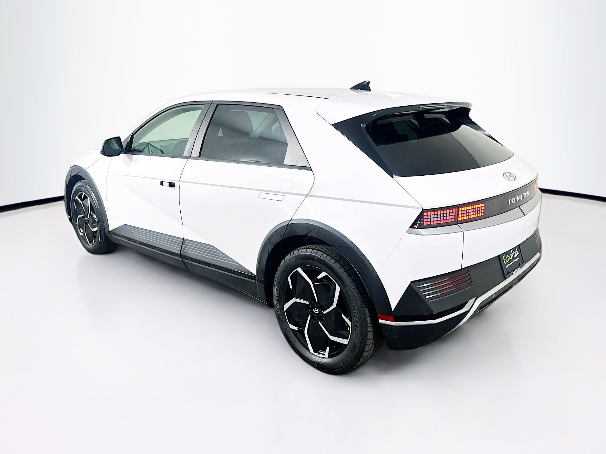 Used 2024 Hyundai Ioniq 5 SEL RWD image 5