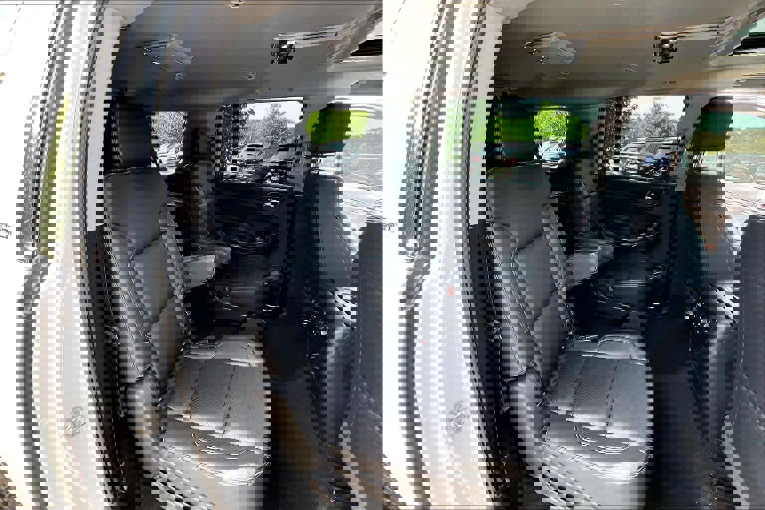 Used 2018 GMC Yukon XL SLT w/ Open Road Package image 19