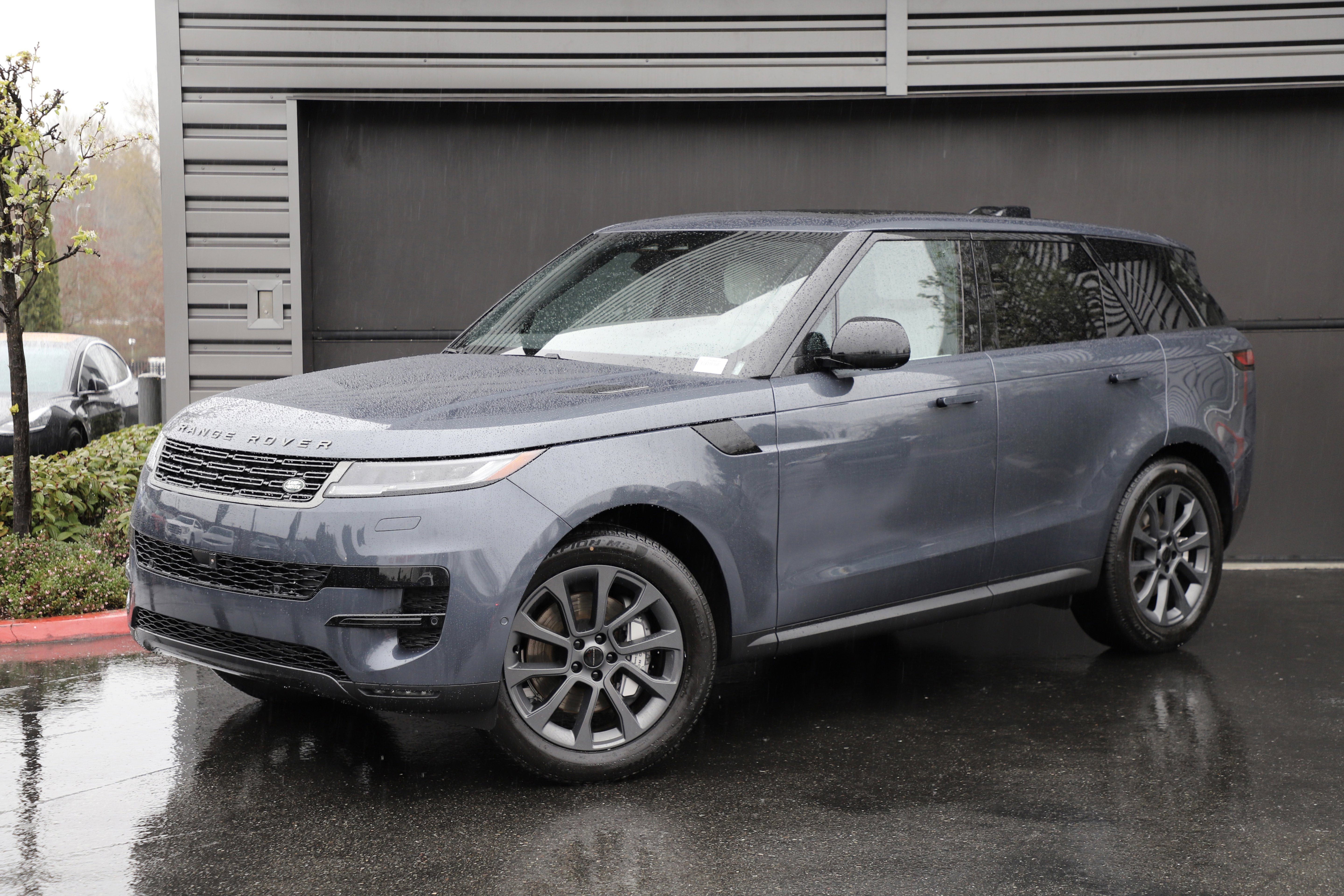 New 2026 Land Rover Range Rover Sport SE image 1