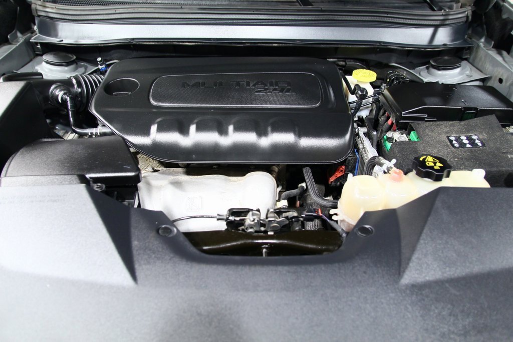 Used 2019 Jeep Cherokee Latitude Plus w/ Cold Weather Group image 30