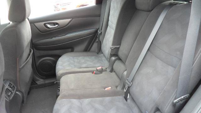 Used 2015 Nissan Rogue S AWD/4WD image 14