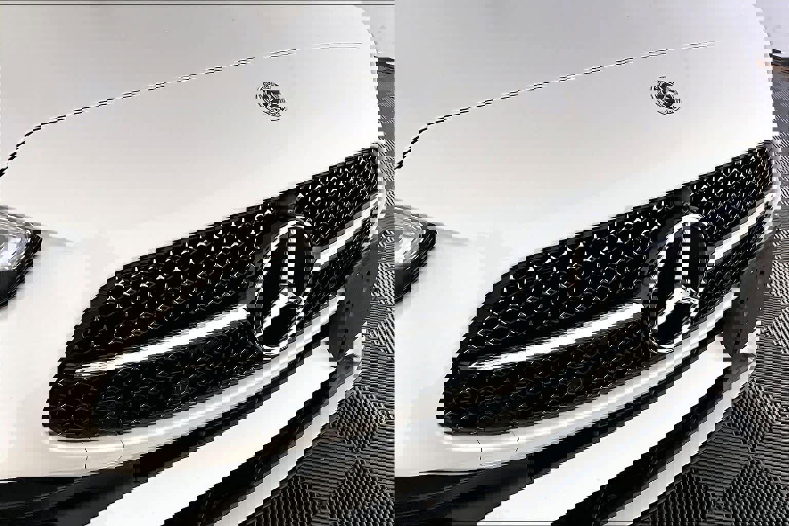 Certified 2023 Mercedes-Benz C 300 4MATIC Sedan image 32