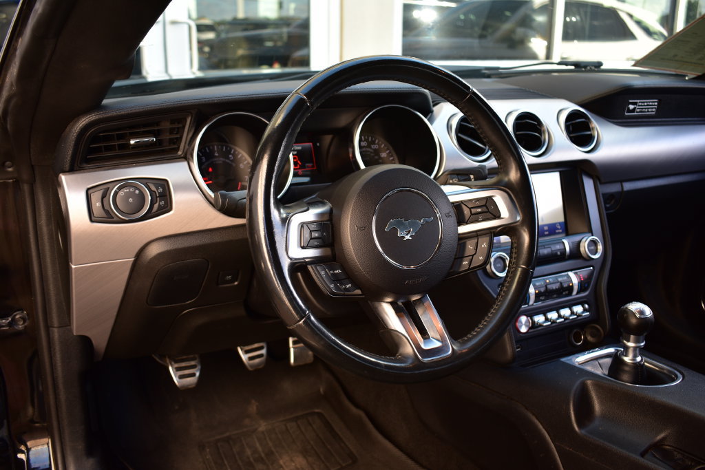 Used 2020 Ford Mustang GT Premium RWD image 33