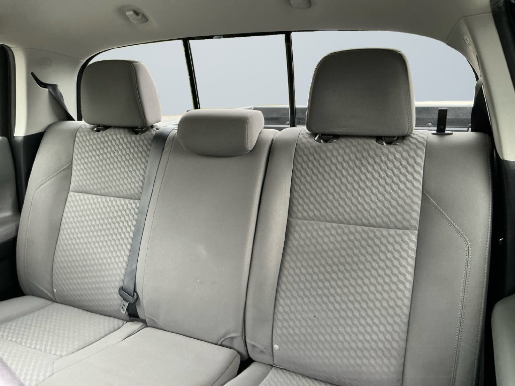 Used 2022 Toyota Tacoma SR5 AWD/4WD image 14