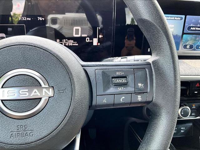 Certified 2025 Nissan Kicks SV AWD/4WD image 23