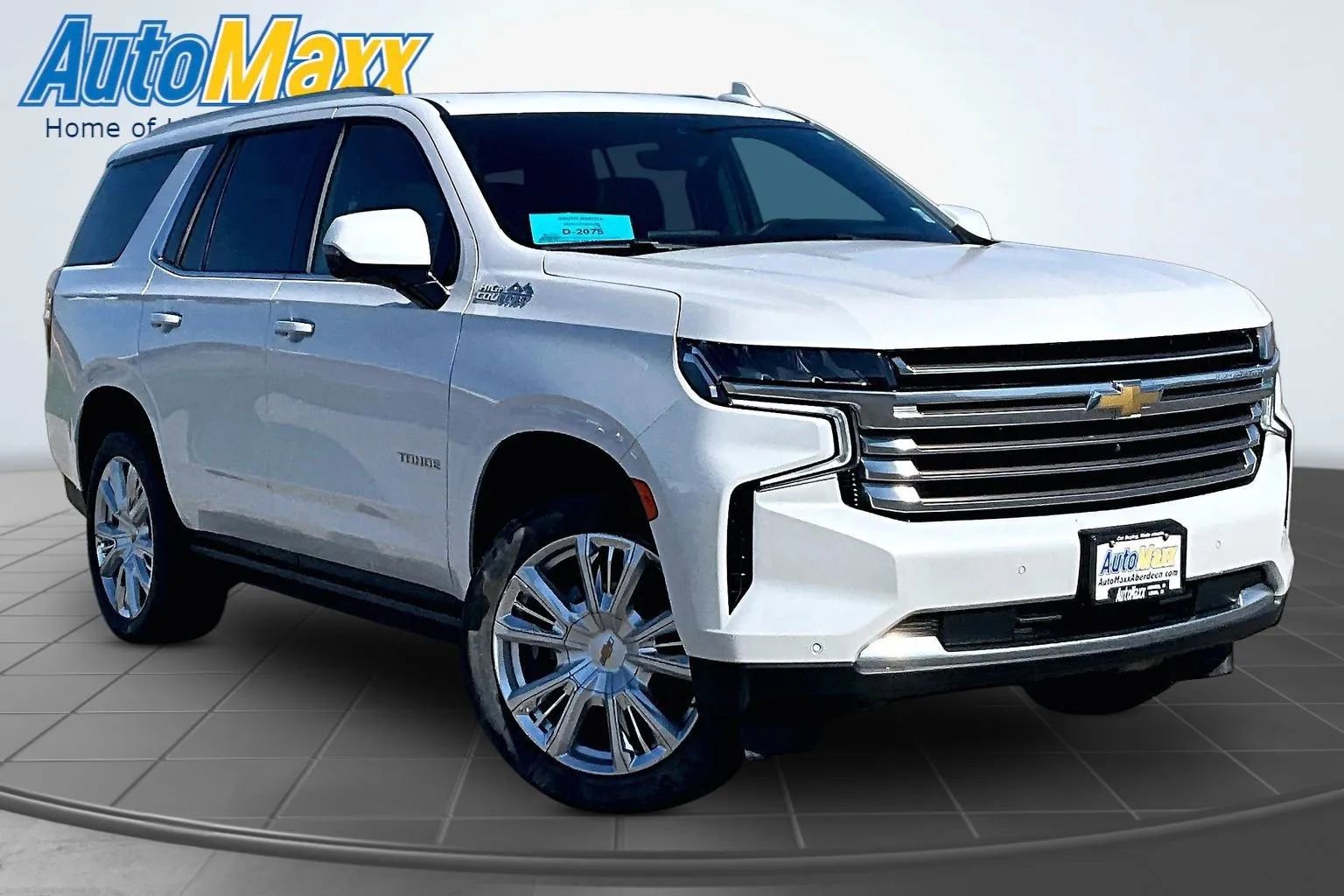 Used 2023 Chevrolet Tahoe High Country AWD/4WD image 3