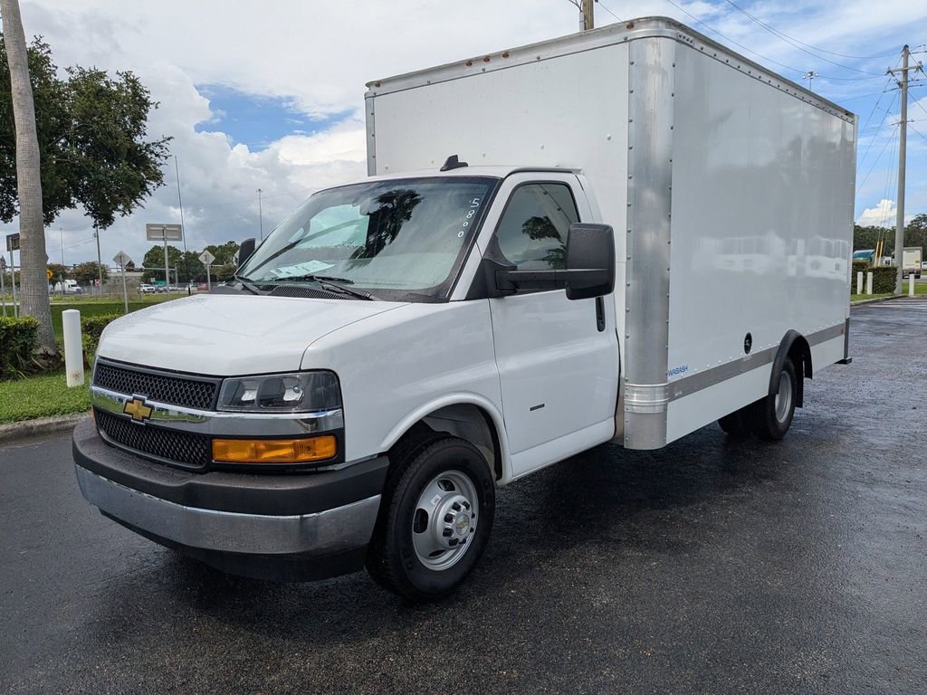 New 2025 Chevrolet Express 3500 w/ Power Convenience Package image 8