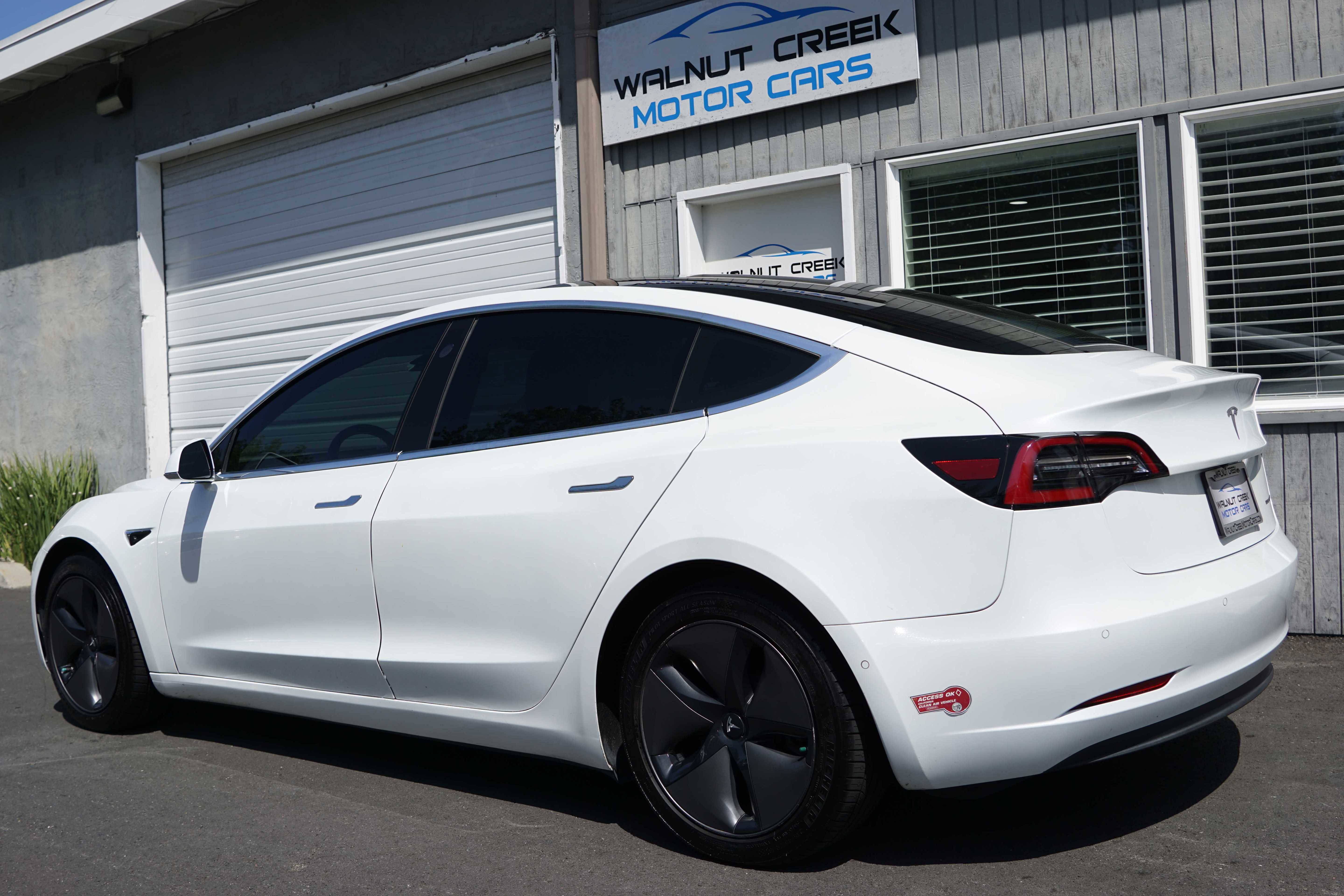 Used 2020 Tesla Model 3 Long Range image 19