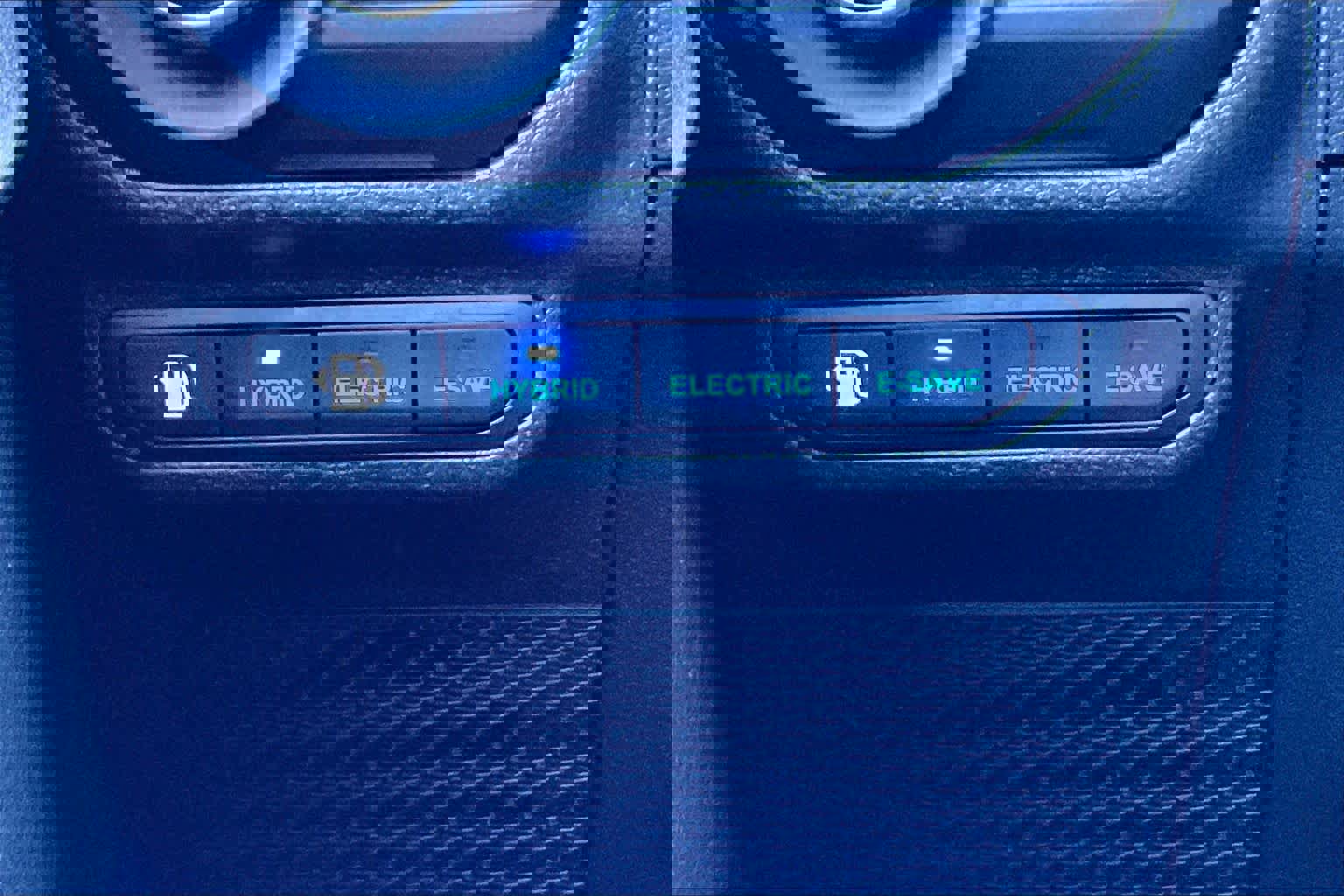 Used 2022 Jeep Wrangler Unlimited Sahara w/ Cold Weather Group image 33