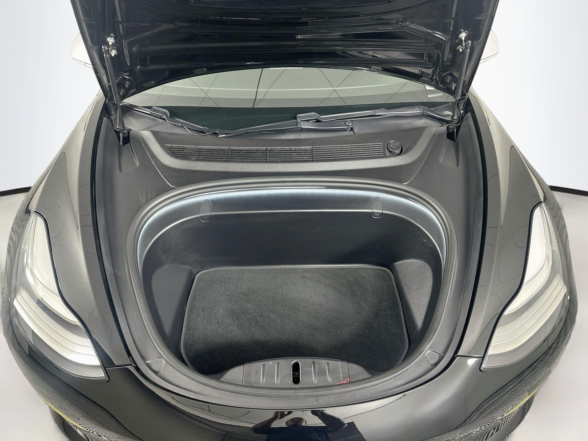 Used 2018 Tesla Model 3 Long Range AWD/4WD image 34