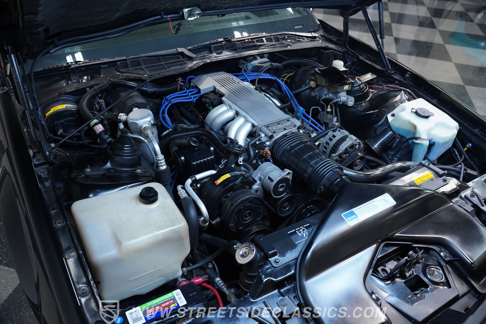 Used 1991 Chevrolet Camaro Z28 RWD image 36