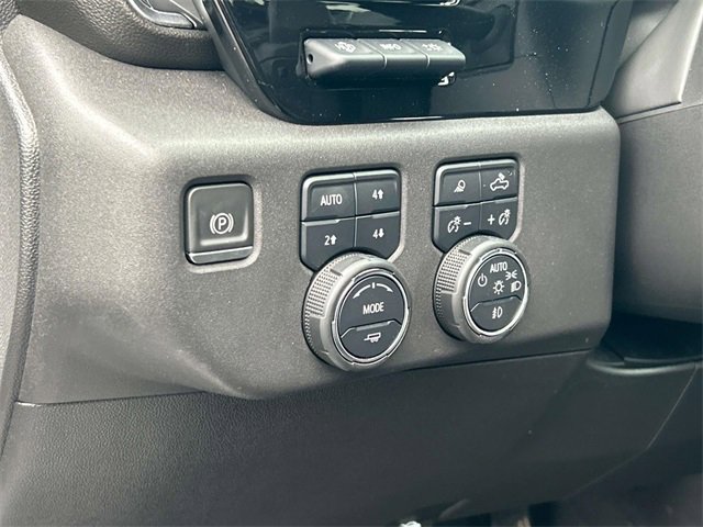 Used 2022 Chevrolet Silverado 1500 LTZ w/ LTZ Premium Package image 33