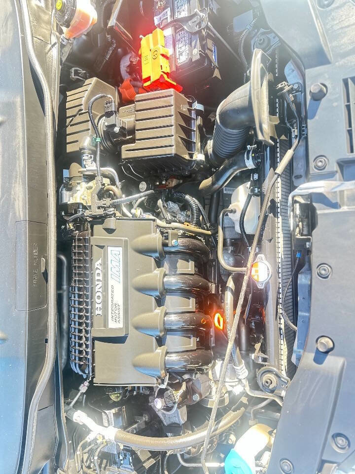 Used 2013 Honda Insight EX image 11