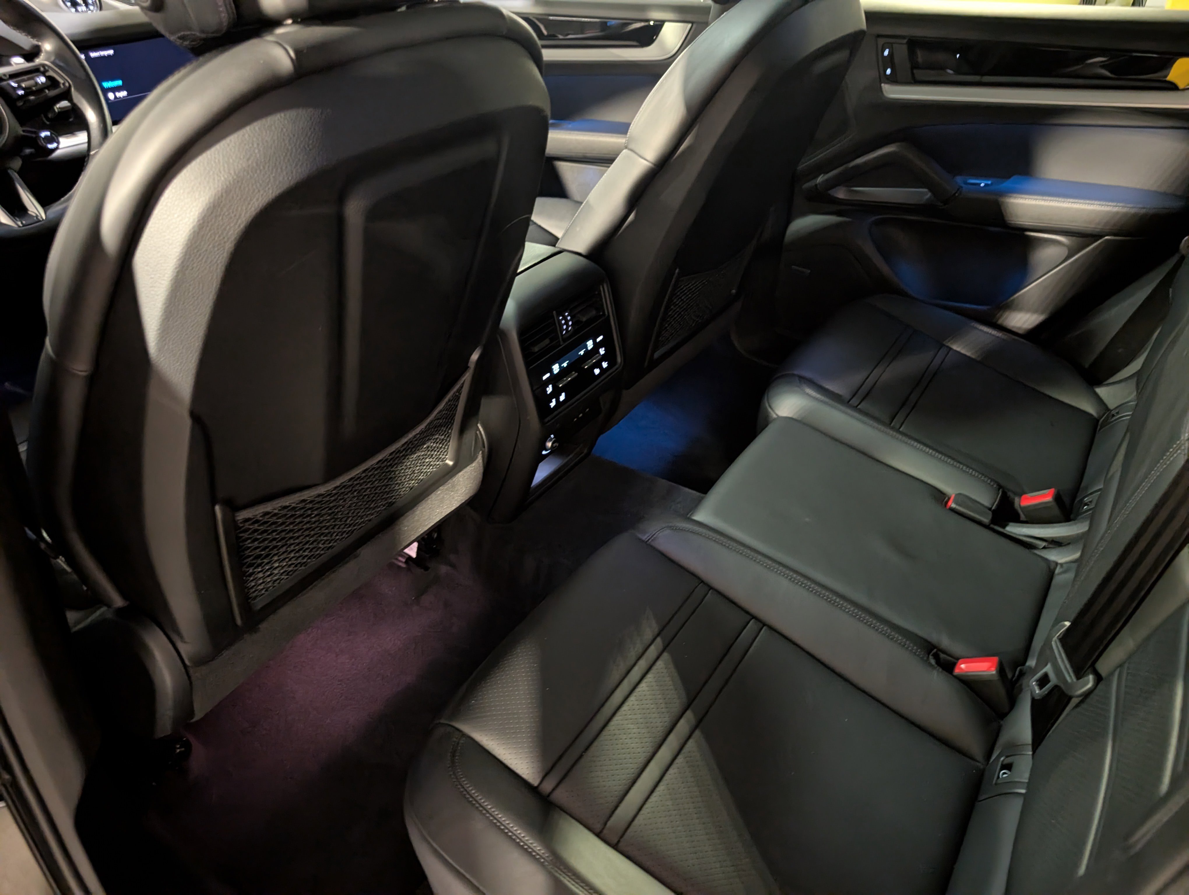 Certified 2024 Porsche Cayenne Coupe image 22