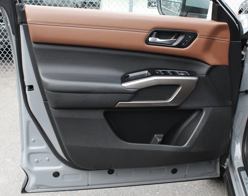 Certified 2023 Nissan Pathfinder Platinum image 16