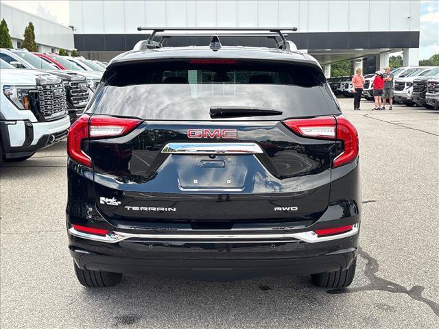 Certified 2024 GMC Terrain Denali w/ Denali Premium Package AWD/4WD image 5