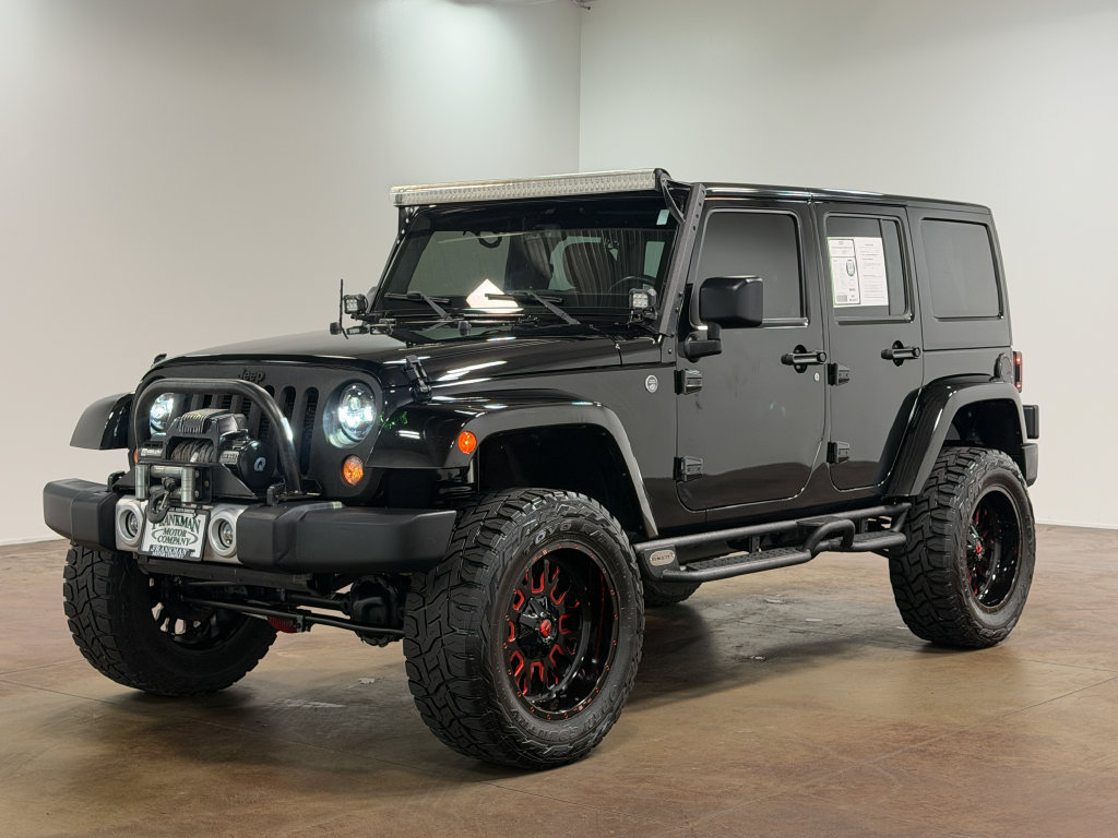 Used 2015 Jeep Wrangler Unlimited Sahara w/ Connectivity Group AWD/4WD image 7