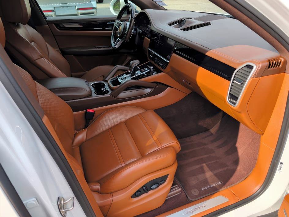 Used 2022 Porsche Cayenne Coupe image 12