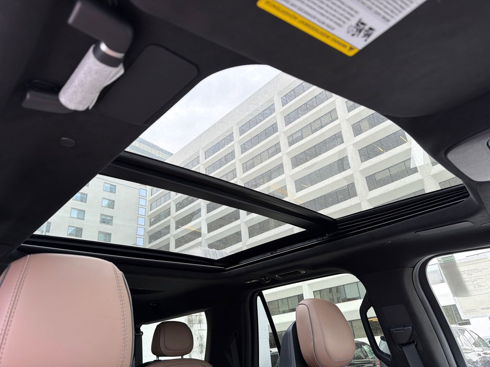 New 2026 Lincoln Navigator L Black Label AWD/4WD image 14