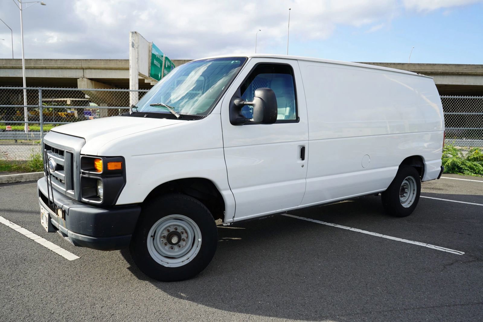 Used 2013 Ford E-150 and Econoline 150 image 3