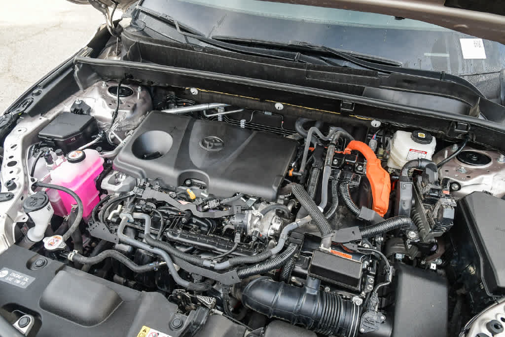 Certified 2024 Toyota Venza LE AWD/4WD image 29