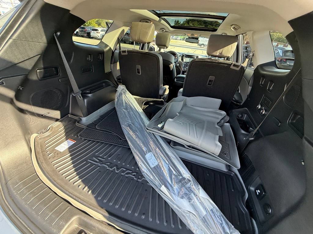Used 2019 Hyundai Santa Fe XL AWD/4WD image 34