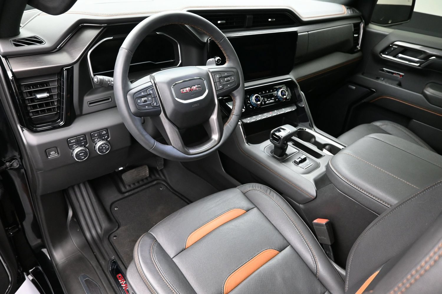 Used 2024 GMC Sierra 1500 AT4 w/ AT4 Preferred Package AWD/4WD image 22