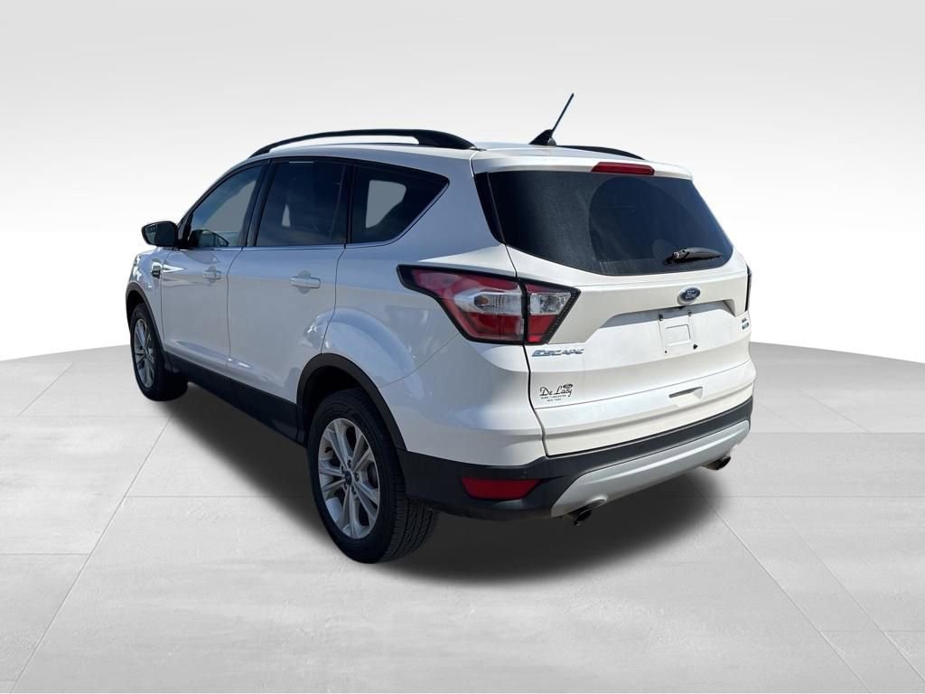Used 2018 Ford Escape SEL image 10