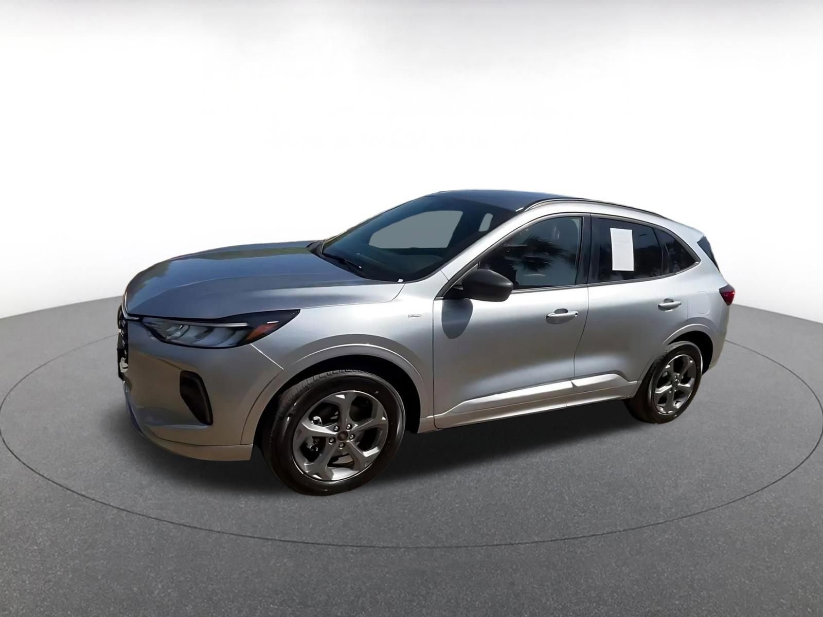 Used 2024 Ford Escape ST-Line image 8