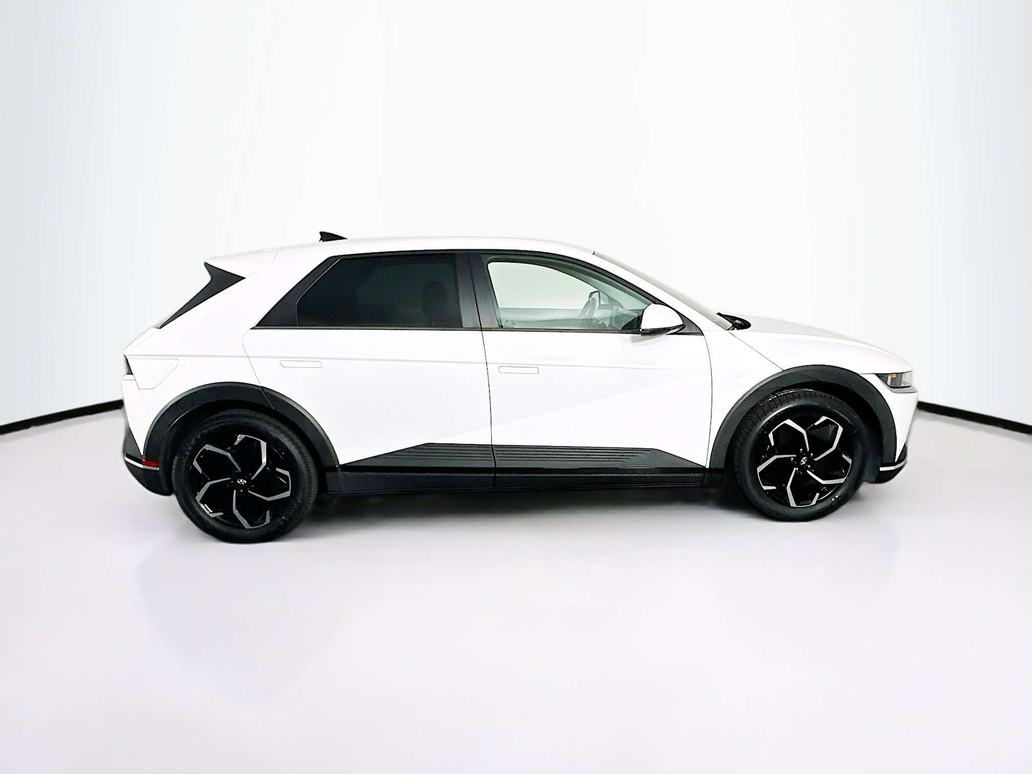 Used 2024 Hyundai Ioniq 5 SEL RWD image 10