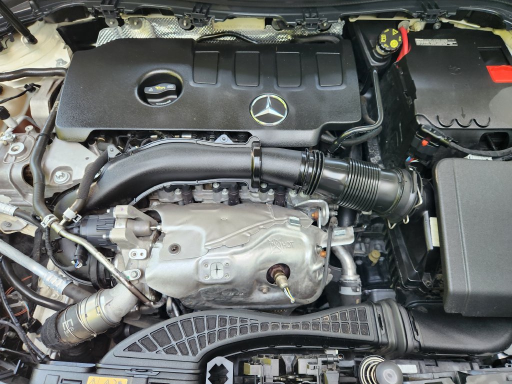 Used 2023 Mercedes-Benz GLA 250 image 35