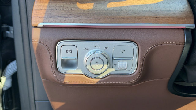 Certified 2024 Mercedes-Benz GLE 53 AMG 4MATIC image 30