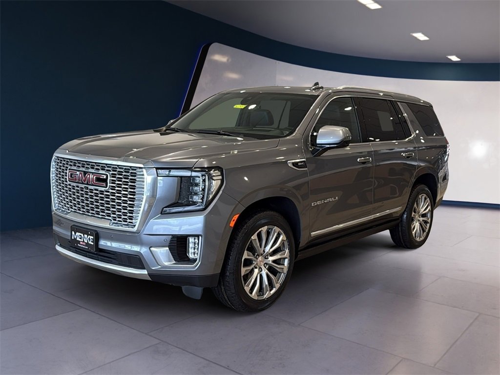 Used 2021 GMC Yukon Denali w/ Denali Premium Package image 3